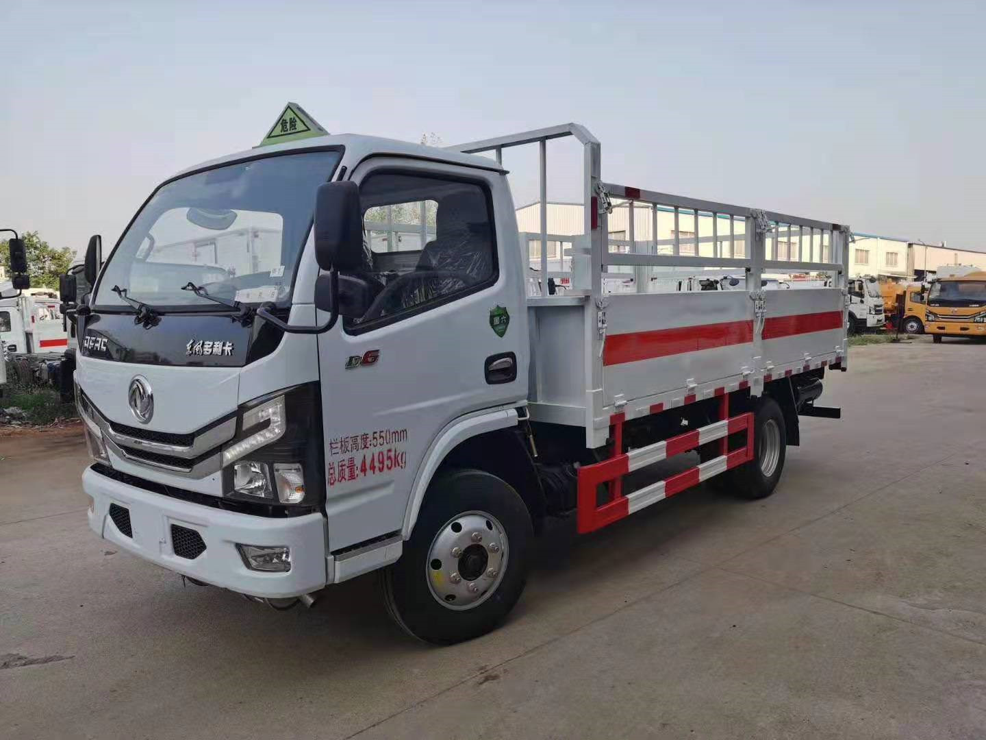 國(guó)六東風(fēng)多利卡(藍(lán)牌))車廂4.17米車