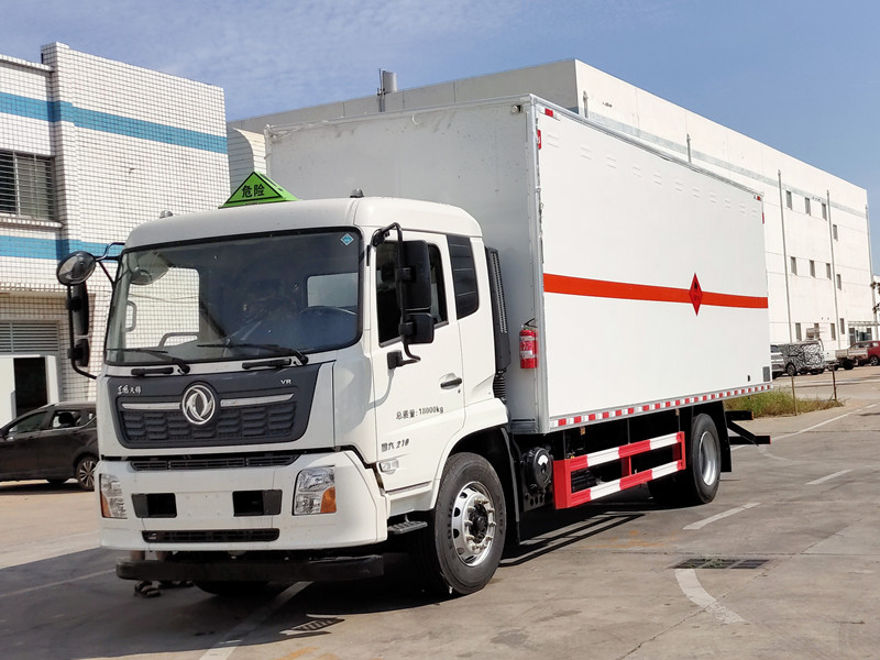 東風(fēng)天錦6.2/6.8米（國(guó)六）易燃?xì)怏w危貨車