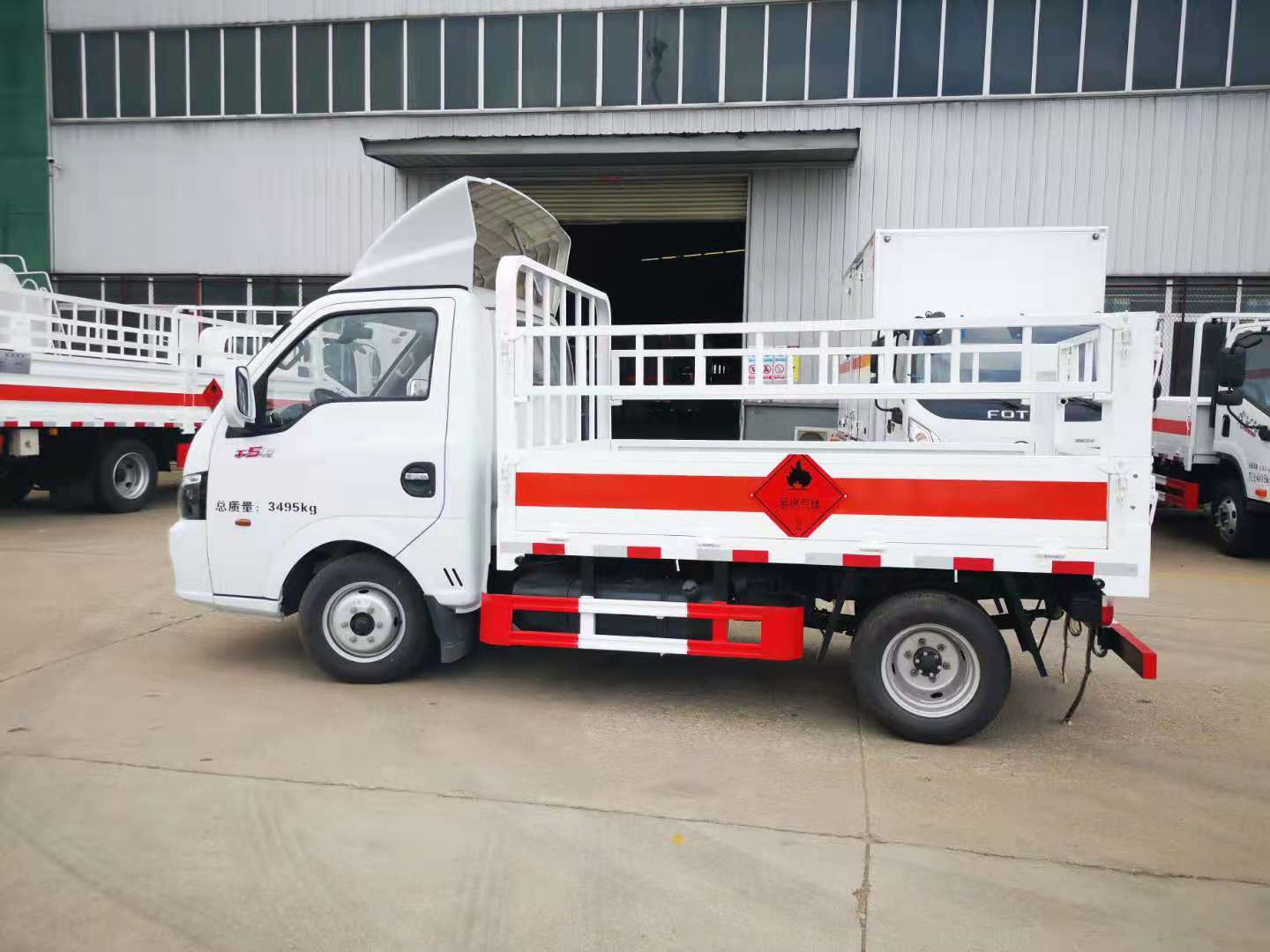 東風(fēng)途逸2.5/3.0/3.3米汽油(藍(lán)牌)國(guó)六氣瓶車